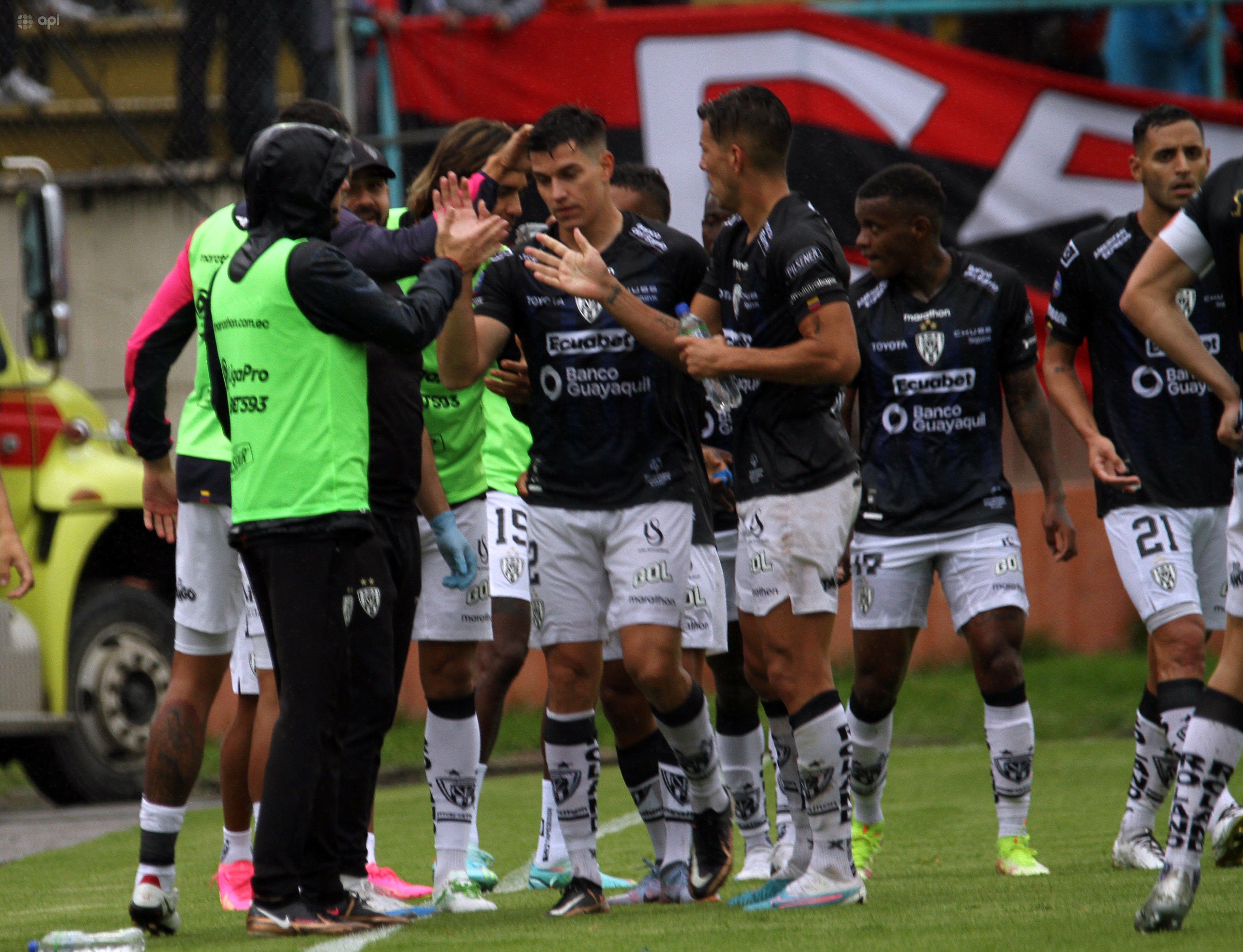 Hino do Independiente del Valle ( Cidade de Sangolquí / Equador